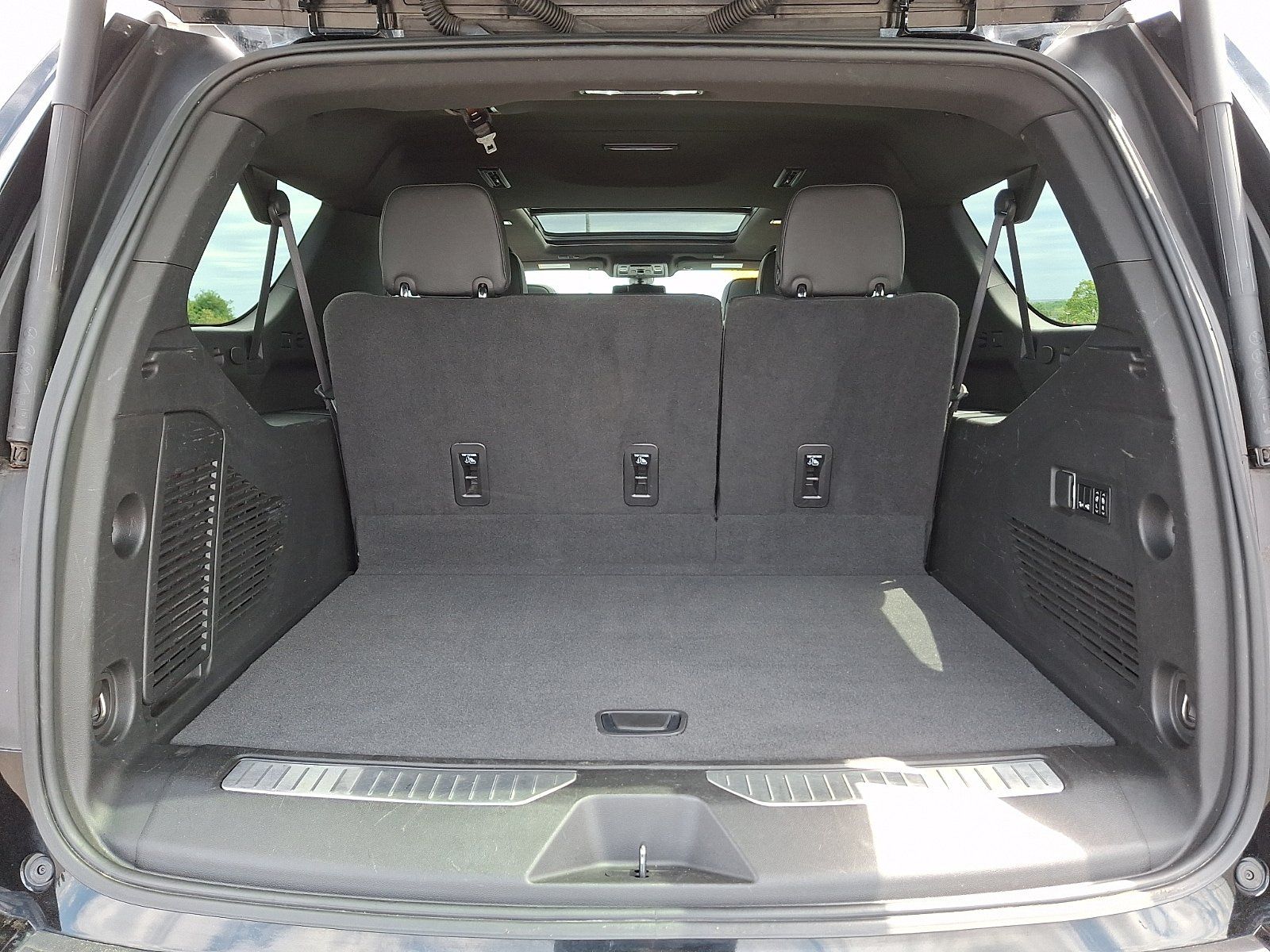 Used 2022 GMC Yukon XL Denali w/ Max Trailering Package AWD/4WD image 33