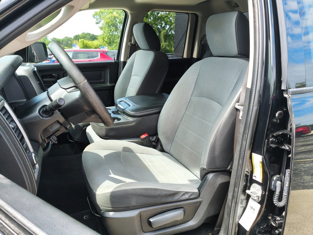 Used 2021 RAM 1500 Express w/ Wheel & Sound Group AWD/4WD image 2