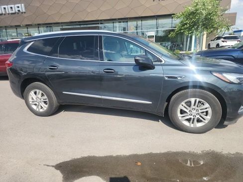 Used 2020 Buick Enclave Essence AWD/4WD image 4