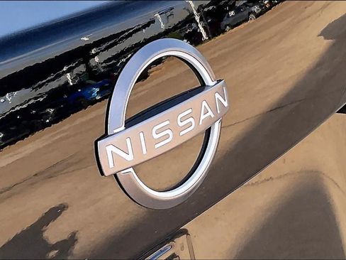 Used 2025 Nissan Sentra SV FWD image 29