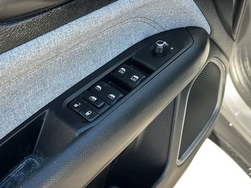 Used 2022 Jeep Compass Latitude image 26