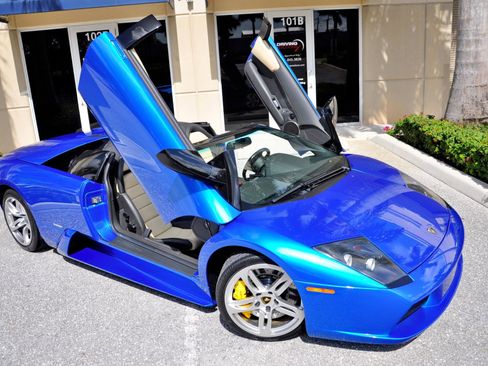 Used 2006 Lamborghini Murcielago Roadster AWD/4WD image 2