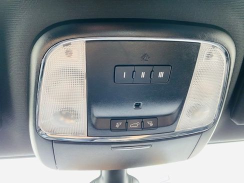 Used 2020 Dodge Durango GT image 40