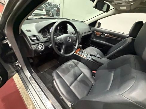 Used 2011 Mercedes-Benz C 300 4MATIC Sedan image 20