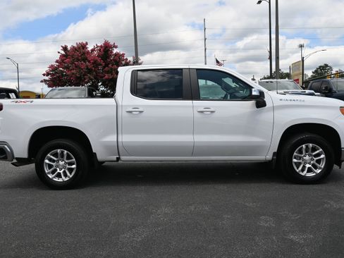 Used 2026 Chevrolet Silverado 1500 LT w/ Protection Package AWD/4WD image 11