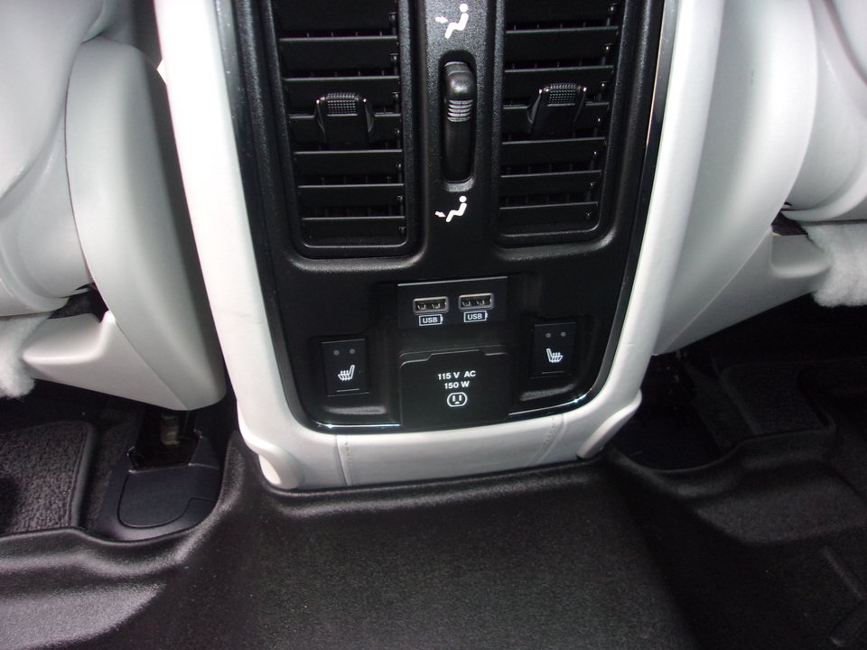 Used 2019 Jeep Grand Cherokee Summit AWD/4WD image 18