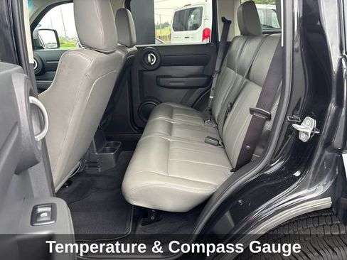 Used 2008 Dodge Nitro SXT AWD/4WD image 16