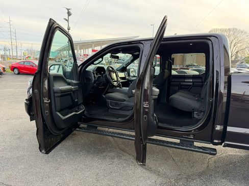 Used 2019 Ford F150 XLT w/ Equipment Group 302A Luxury AWD/4WD image 18