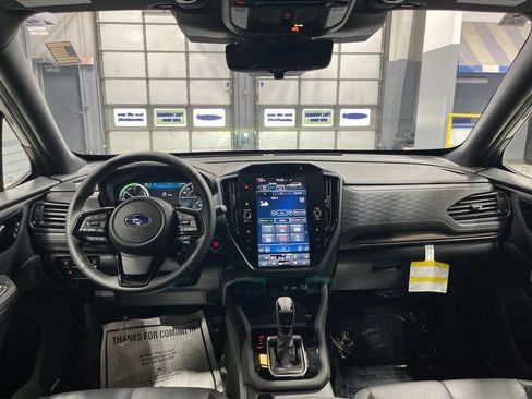Certified 2025 Subaru Forester Touring AWD/4WD image 33