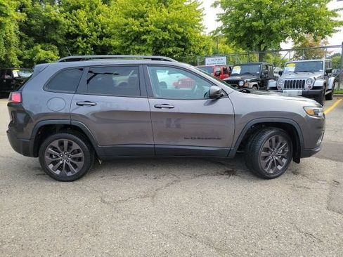 Used 2021 Jeep Cherokee Latitude Lux 80th Anniv w/ Quick Order Package 26U 80TH AWD/4WD image 2