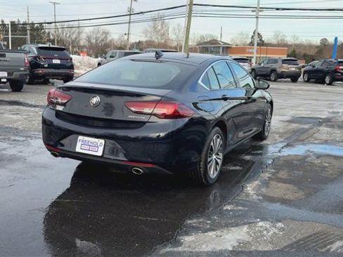 Used 2019 Buick Regal Essence image 8