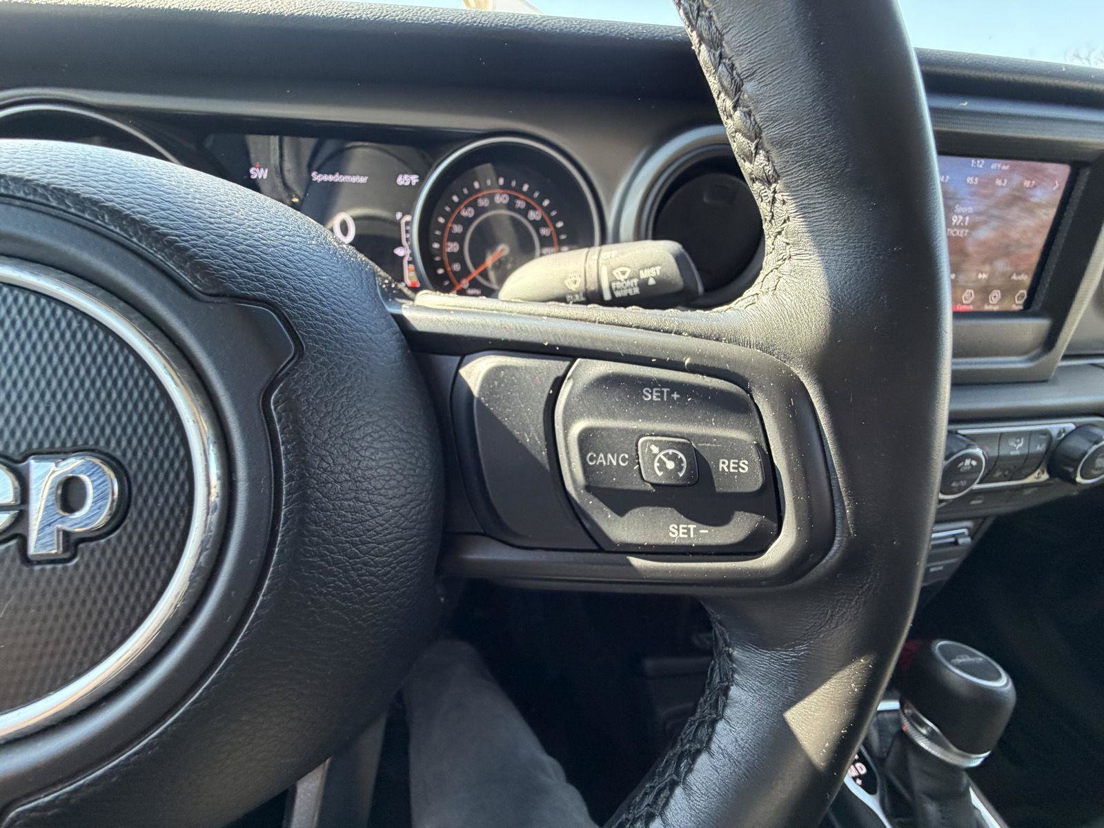 Used 2021 Jeep Gladiator Sport AWD/4WD image 18