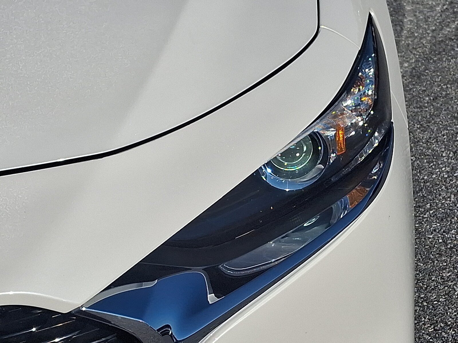 Used 2024 MAZDA MAZDA3 s FWD image 9