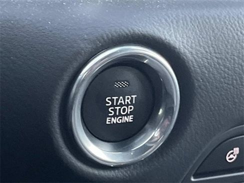 Used 2025 MAZDA CX-5 Signature image 34