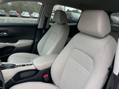 Certified 2025 Honda HR-V LX image 25