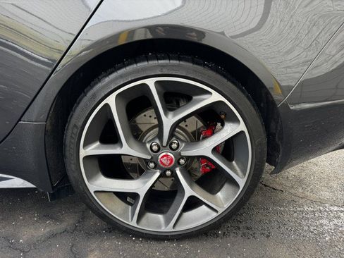 Used 2018 Jaguar XE S image 38