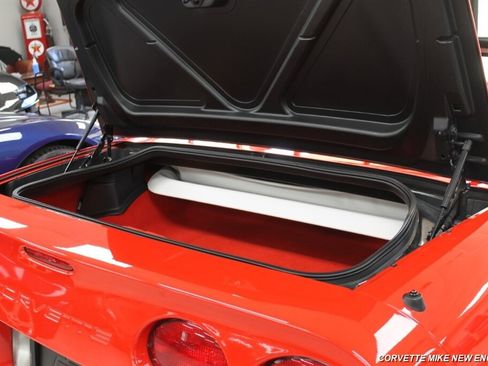 Used 2004 Chevrolet Corvette Convertible w/ Preferred Equipment Group image 38