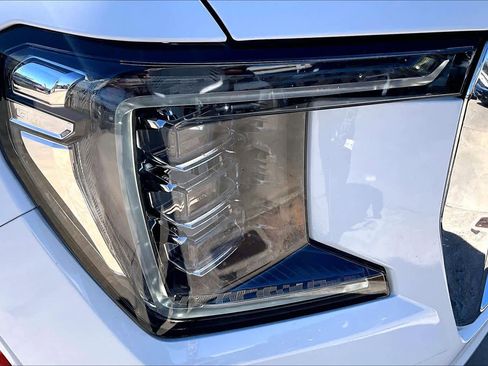 Used 2021 GMC Yukon SLT w/ SLT Premium Package image 28
