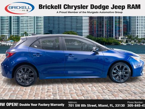Used 2025 Toyota Corolla XSE FWD image 8