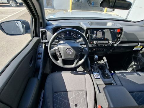 New 2026 Nissan Frontier SV w/ Tow Package AWD/4WD image 14