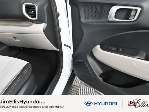 Certified 2023 Hyundai Venue SEL w/ Cargo Package image 19