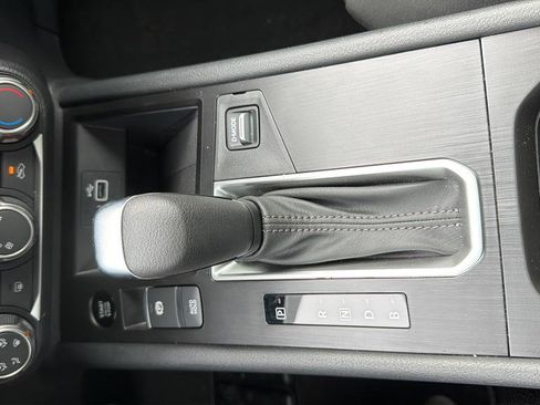 Certified 2025 Nissan Kicks S image 18