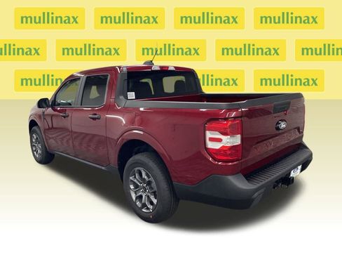 New 2025 Ford Maverick XLT image 9