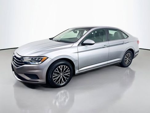 Used 2020 Volkswagen Jetta SE FWD image 3