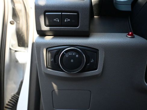 Used 2022 Ford F550 4x4 Regular Cab Super Duty image 38