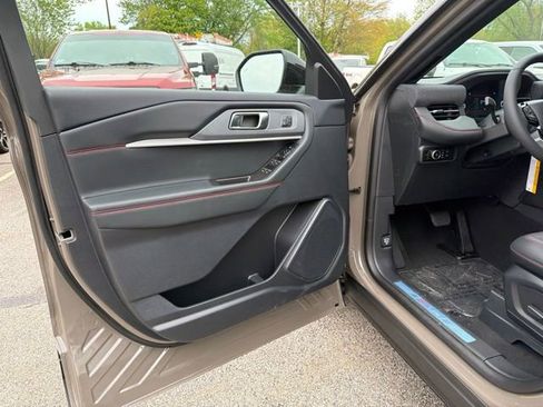 New 2026 Ford Explorer ST-Line w/ ST-Line Street Pack AWD/4WD image 13