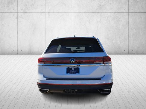 New 2026 Volkswagen Atlas SE image 6