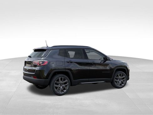 New 2026 Jeep Compass Limited image 5