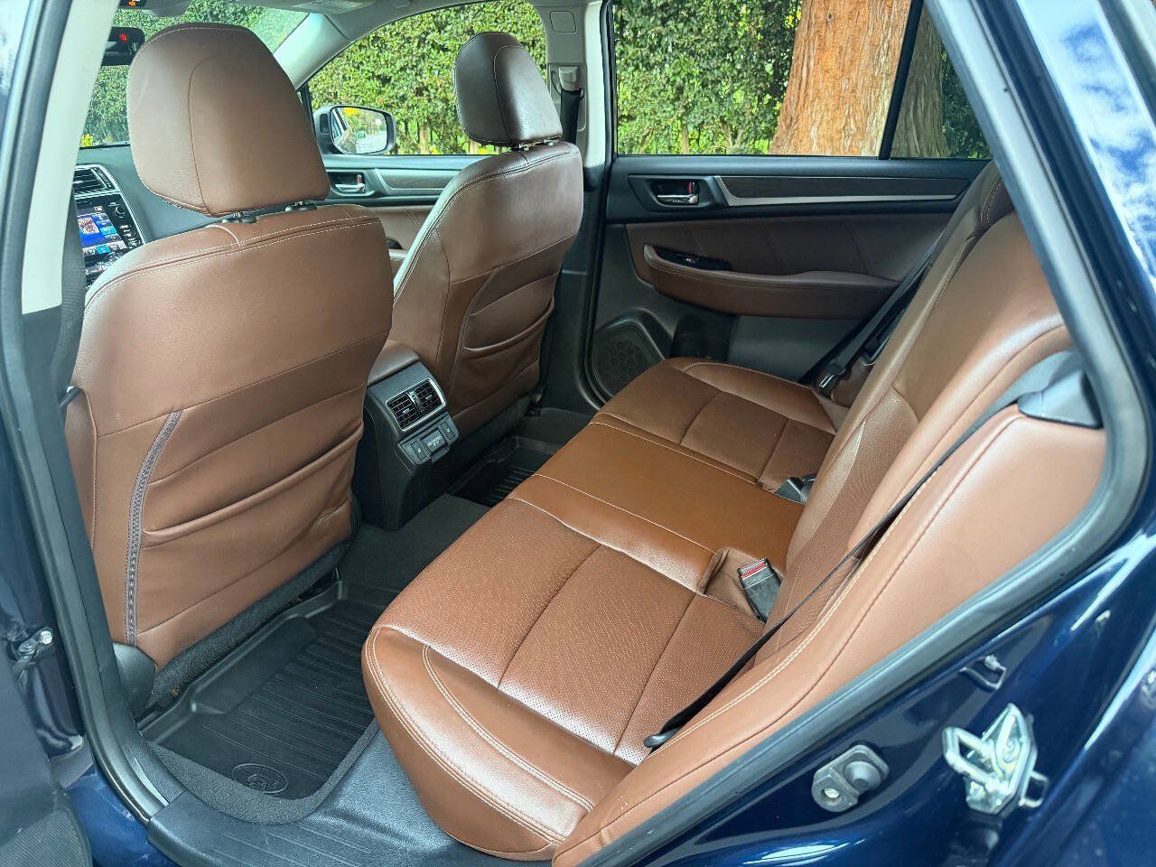 Used 2018 Subaru Outback 2.5i Touring AWD/4WD image 18