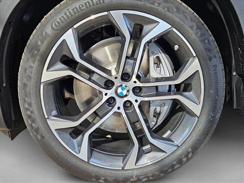 Used 2026 BMW X5 xDrive50e AWD/4WD image 16