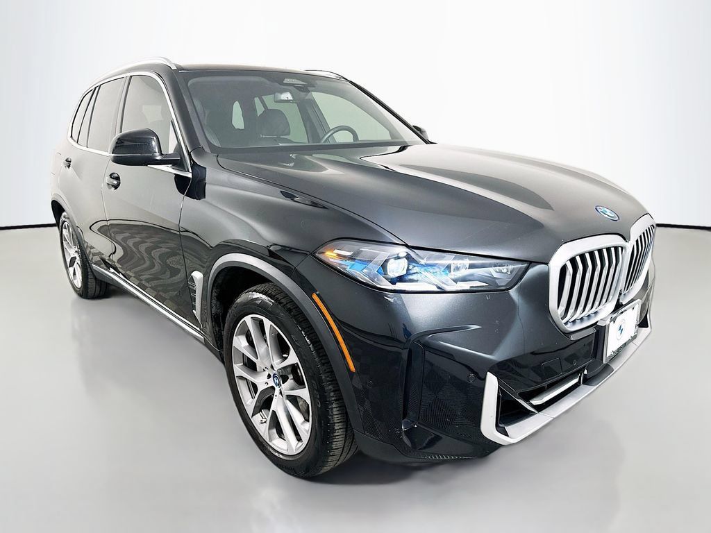 Certified 2024 BMW X5 xDrive50e w/ Premium Package AWD/4WD image 3