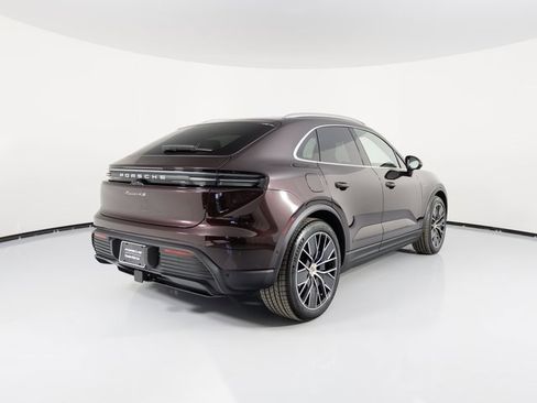New 2025 Porsche Macan 4S Electric image 7