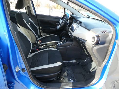 Used 2021 Nissan Versa SV image 17