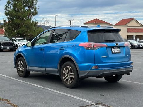 Used 2017 Toyota RAV4 LE w/ Carpet Mat Package FWD image 3