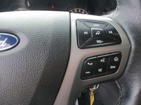 Used 2020 Ford Ranger XLT w/ Equipment Group 302A Luxury image 11