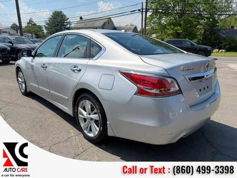 Used 2015 Nissan Altima 2.5 SL w/ Technology Package FWD image 5