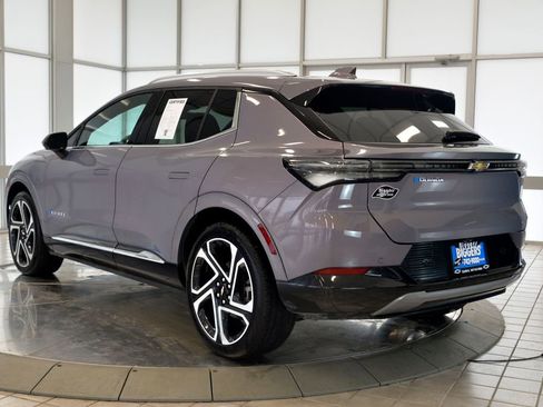 Used 2024 Chevrolet Equinox EV LT image 6