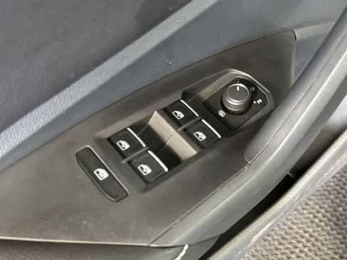 Used 2026 Volkswagen Jetta Sport FWD image 21