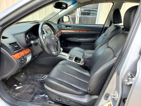 Used 2012 Subaru Legacy 3.6R Limited AWD/4WD image 30