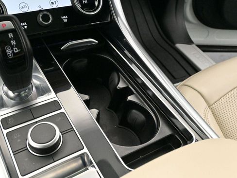 Used 2019 Land Rover Range Rover Sport HSE image 21