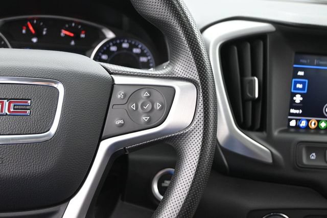 Used 2024 GMC Terrain SLE w/ Driver Convenience Package FWD image 27