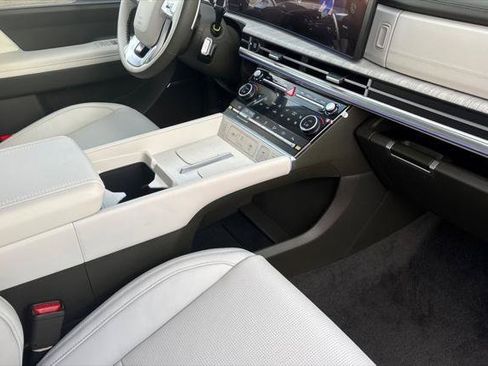 New 2025 Hyundai Santa Fe Calligraphy image 14