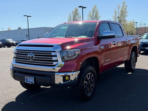 Used 2019 Toyota Tundra Limited w/ Limited Premium Package image 4