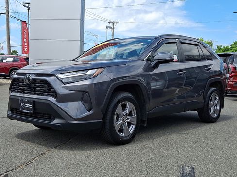 Used 2024 Toyota RAV4 XLE w/ Convenience Package AWD/4WD image 3