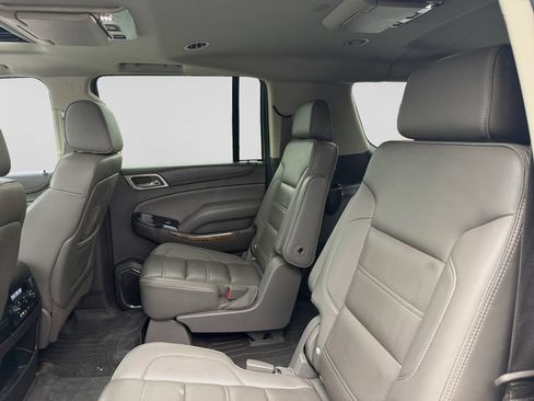 Used 2015 GMC Yukon XL Denali w/ Touring Package AWD/4WD image 14