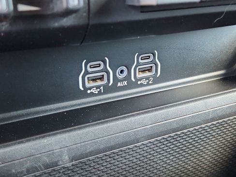 Used 2025 RAM 1500 Big Horn AWD/4WD image 24